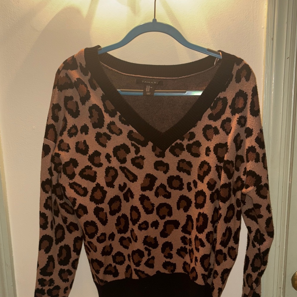 Tahari Black and Brown Leopard V-Neck Sweater